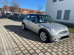 Grau Gebraucht 2005 Mini Cooper Kleinwagen | 3.348 € (Fairer Preis)