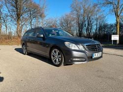 Silber Gebraucht 2010 Mercedes E220 Avantgarde Kombi | 5.995 € (Guter Preis)