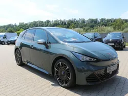 Wurzelgrün Neu 2024 Cupra Born VZ3 Kleinwagen | 55.990 €