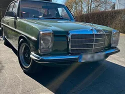 Grün Gebraucht 1975 Mercedes W115 Limousine | 17.100 €