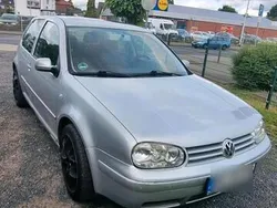 Grau Gebraucht 2000 VW Golf IV Highline Limousine | 1.500 € (Superpreis)