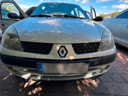 Grau Gebraucht 2003 Renault Clio II Kleinwagen | 1.350 €