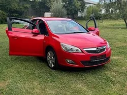 Rot Gebraucht 2010 Opel Astra Kleinwagen | 2.000 € (Superpreis)