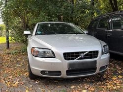 Silber Gebraucht 2006 Volvo C70 Momentum Cabrio | 9.999 €