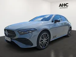 Manufaktur lack manufaktur alp Gebraucht 2025 Mercedes A250 AMG Limousine | 42.980 €