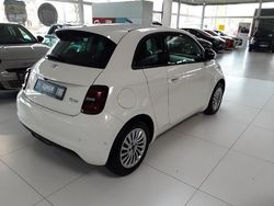 Weiß Gebraucht 2023 Fiat 500e Limousine | 21.980 € (Fairer Preis)