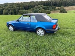 Blau Gebraucht 1984 Ford Escort Cabriolet Cabrio | 1.750 €