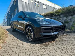 Schwarz Gebraucht 2020 Porsche Cayenne SUV | 74.900 €