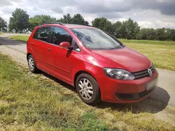 Rot Gebraucht 2009 VW Golf Plus Cross Comfortline Van / Kleinbus | 2.800 € (Guter Preis)