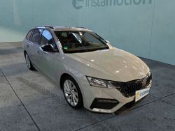 Grau Gebraucht 2020 Skoda Octavia First Edition Kombi | 32.620 € (Teuer)