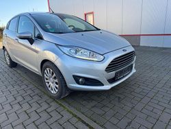 Silber Gebraucht 2013 Ford Fiesta Titanium Limousine | 3.890 € (Etwas zu teuer)