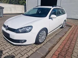 Weiß Gebraucht 2012 VW Golf VI Trendline Kombi | 3.299 € (Guter Preis)