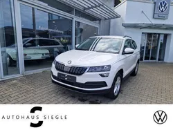 Weiß Gebraucht 2020 Skoda Karoq Ambition SUV | 18.840 € (Fairer Preis)