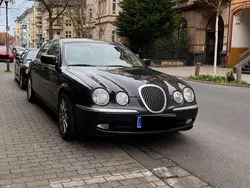 Schwarz Gebraucht 1999 Jaguar S-Type Executive Limousine | 2.700 € (Fairer Preis)