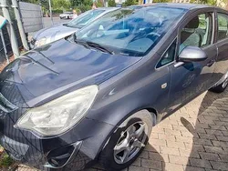 Grau Gebraucht 2011 Opel Corsa Kleinwagen | 2.699 € (Guter Preis)