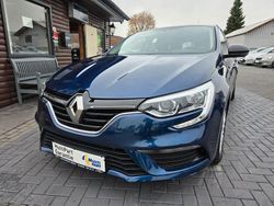Blau Gebraucht 2019 Renault Mégane IV Life Limousine | 10.990 € (Fairer Preis)