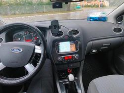 Blau Gebraucht 2008 Ford Focus Kleinwagen | 3.190 € (Etwas zu teuer)