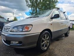 Gebraucht 2000 Toyota Picnic Van / Kleinbus | 2.290 €