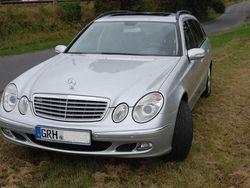 Silber metallic Gebraucht 2006 Mercedes E220 Elegance Kombi | 10.800 €