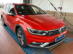Rot Gebraucht 2016 VW Passat Alltrack Kombi | 19.400 € (Guter Preis)