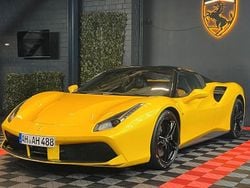 Gelb Gebraucht 2016 Ferrari 488 Cabrio | 209.999 € (Superpreis)