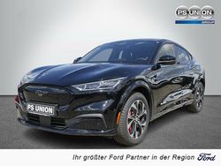 Schwarz / iridium schwarz (metallic) Gebraucht 2023 Ford Mustang Mach-E SUV | 35.000 €