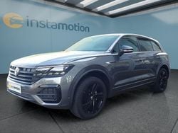 Grau Gebraucht 2022 VW Touareg SUV | 55.549 € (Teuer)