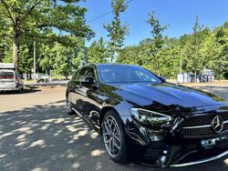 Schwarz Gebraucht 2023 Mercedes E220 AMG line Kombi | 36.500 € (Fairer Preis)