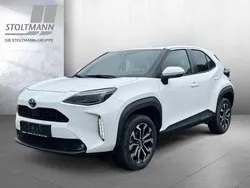 Weiß Gebraucht 2024 Toyota Yaris Cross Team SUV | 24.777 € (Fairer Preis)