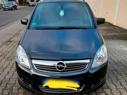 Schwarz Gebraucht 2012 Opel Zafira Van / Kleinbus | 3.900 € (Etwas zu teuer)