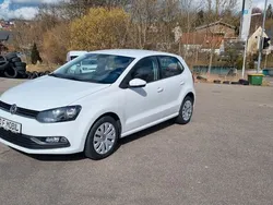 Weiß Gebraucht 2016 VW Polo Comfortline Limousine | 6.850 € (Fairer Preis)