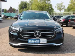 Ung. schwarz unilack Gebraucht 2022 Mercedes E220 Avantgarde Limousine | 34.800 € (Fairer Preis)