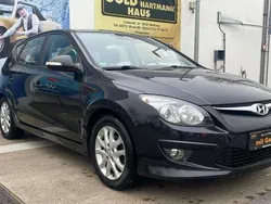 Schwarz Gebraucht 2011 Hyundai i30 Edition+ Limousine | 3.999 € (Fairer Preis)
