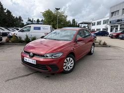 Rot (kings red metallic) Neu 2025 VW Polo Life Limousine | 22.175 € (Fairer Preis)