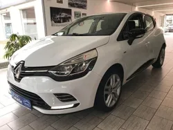Arktis weiß Gebraucht 2016 Renault Clio IV LIMITED Kleinwagen | 9.750 € (Etwas zu teuer)