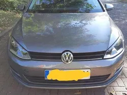 Grau Gebraucht 2024 VW Golf VIII Cup Kleinwagen | 8.100 €