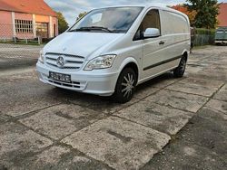 Weiß Gebraucht 2011 Mercedes Vito Van / Kleinbus | 8.200 €
