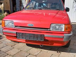 Rot Gebraucht 1988 Ford Fiesta Kleinwagen | 1.499 €