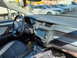 Silber Gebraucht 2018 Toyota Avensis Comfort Kombi | 16.600 € (Fairer Preis)