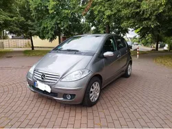 Grau Gebraucht 2005 Mercedes A170 Elegance Van / Kleinbus | 4.390 € (Fairer Preis)