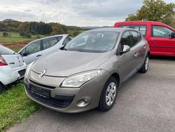 Grau Gebraucht 2009 Renault Mégane Expression Limousine | 1.950 € (Guter Preis)
