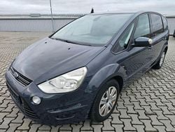Grau Gebraucht 2012 Ford S-MAX Trend Van / Kleinbus | 3.790 € (Fairer Preis)