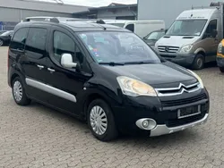 Schwarz Gebraucht 2011 Citroën Berlingo Van / Kleinbus | 4.950 € (Guter Preis)