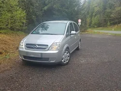 Grau Gebraucht 2004 Opel Meriva Van / Kleinbus | 2.099 € (Guter Preis)