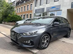 Grau Gebraucht 2021 Hyundai i30 Prime Limousine | 13.550 € (Superpreis)