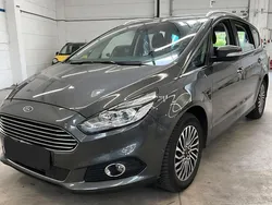 Grau Gebraucht 2019 Ford S-MAX Titanium Van / Kleinbus | 18.499 € (Guter Preis)