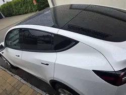 Weiß Gebraucht 2022 Tesla Model Y Long Range SUV | 36.850 € (Fairer Preis)
