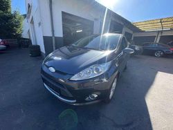Grau Gebraucht 2010 Ford Fiesta Titanium Kleinwagen | 4.500 €