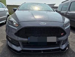 Grau Gebraucht 2017 Ford Focus ST Kombi | 15.200 € (Fairer Preis)