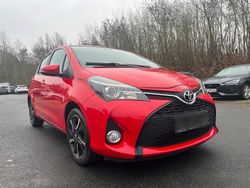 Rot Gebraucht 2014 Toyota Yaris Edition Kleinwagen | 6.990 € (Fairer Preis)